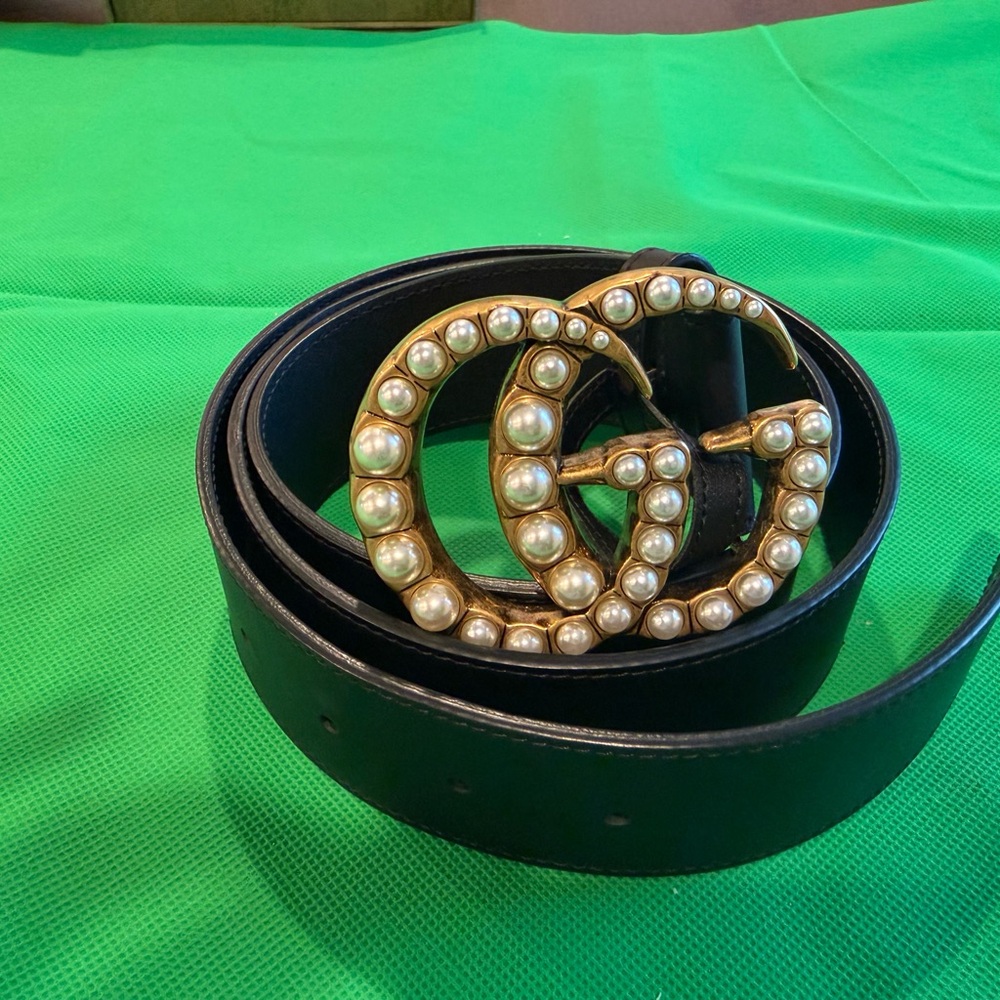 Gucci
Pearly GG Marmont Belt Leather Wide